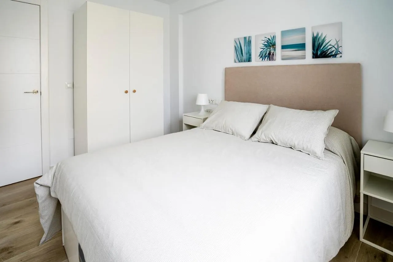 Apartment Montevideo Beach - Apartamento Con Vistas Al Mar Recien Renovado Algarrobo Costa Spain